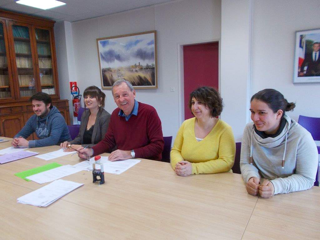 Signature convention mairie école Cavignac Signature convention mairie école Cavignac